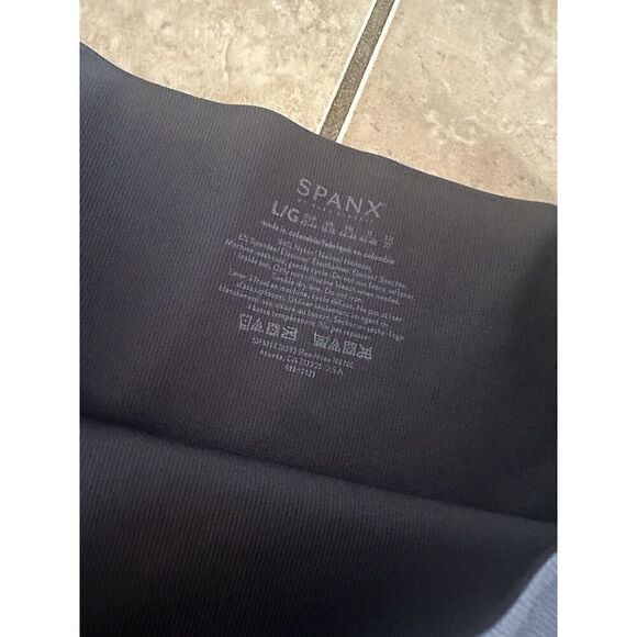 NWT Spanx L High Waisted Bike Shorts Camouflage - Picture 3 of 5